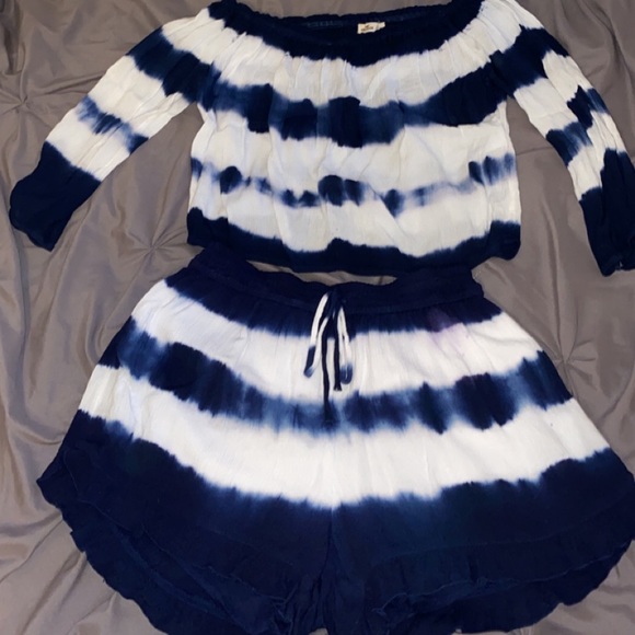 Hollister Pants - Blue and White Shirt and Short Set